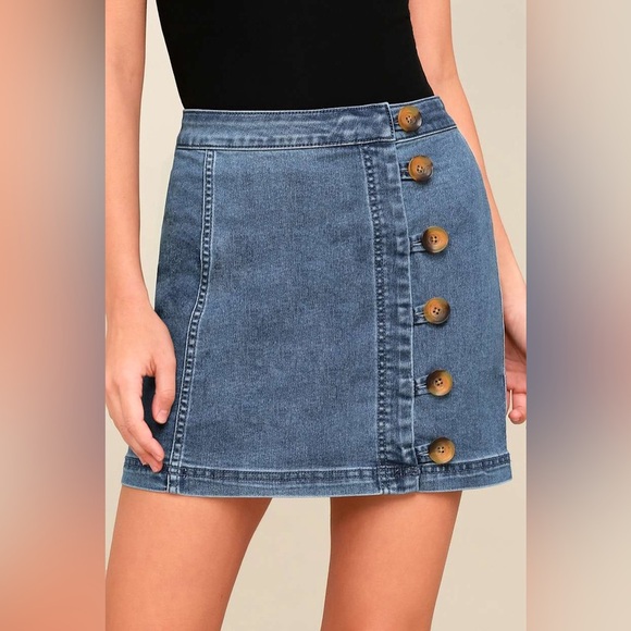 Little Daisies Medium Wash Denim Button-Front Mini Skirt - Picture 4 of 7